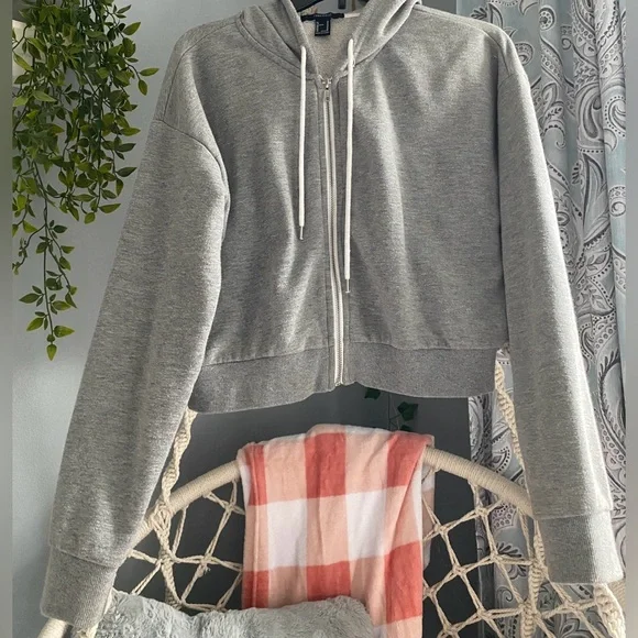 Forever 21 Light Gray Knit Sweater - Picture 2 of 5